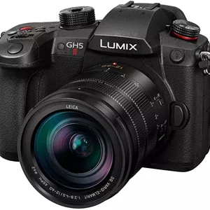 دوربین سیستم پاناسونیک LUMIX DC-GH5M2LE با لنز Leica 12-60 mm/F2.8-4.0 (20MP، 4K، تثبیت کننده دوگانه، محافظت در برابر سرما/گرد و غبار و پاشش آب)