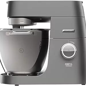 میکسر ایستاده کنوود مدل CHEF XL TITANIUM با بدنه فلزی، موتور 1700 وات، کاسه استیل 6.7 لیتری، 5 ابزار جانبی، مخلوط کن شیشه ای، چرخ گوشت و آسیاب چند منظوره KVL8430S نقره ای