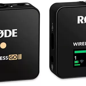 سیستم میکروفون بی‌سیم دو کاناله فوق‌العاده فشرده RØDE Wireless GO II با میکروفون داخلی و ضبط داخلی برای فیلم‌سازی، مصاحبه‌ها و تولید محتوا (تک ست)