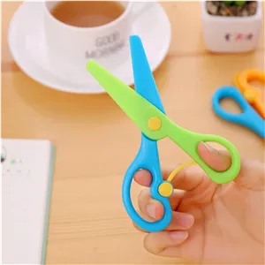 Htppzjr 2 عدد قیچی DIY برای دفترچه یادداشت، عکس، قیچی رنگی، کاغذ توری، تزئین دفتر خاطرات، قیچی کاردستی ایمنی، لوازم التحریر کاردستی