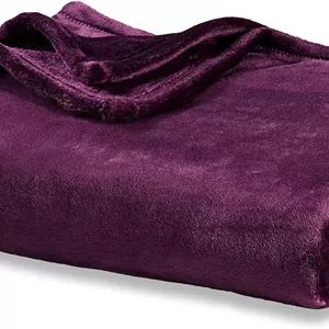 پتوی مخملی کلاسیک Berkshire Blanket، پتوی تخت سایز کینگ، پتوی نرم و سبک وزن برای تخت و مبل، بنفش بادمجانی، 90x108 اینچ