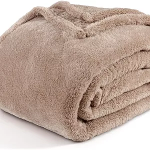 پتوی تخت خواب سایز کینگ Berkshire Blanket Classic Extra-Fluffy™ Plush، پتوی نرم و کرکی مو بلند برای مبل، بادامی، 90x108 اینچ