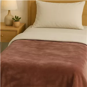 پتو فلانل تک نفره Elega Decor، ابعاد 150x200 سانتی متر | پلی استر فوق العاده نرم با برس دو طرفه | پتوی سبک و راحت برای تخت و مبل - قهوه ای ساده