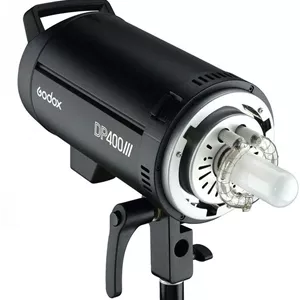 فلاش استودیویی حرفه ای گودکس DP400III زمان بازیافت 1 ثانیه ای GN80 5600k 400Ws سیستم بی سیم 2.4G مانت بوئنز لامپ مدلینگ 150W (DP400III)