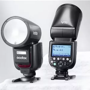 فلاش دوربین گرد Godox V1Pro-S TTL Li-ion، توان 76 وات، 100 شات پیوسته با قدرت کامل، بی‌سیم 2.4G (برد 100 متر)، همگام‌سازی با سرعت بالا (1/8000 ثانیه)، سازگار با دوربین‌های سونی