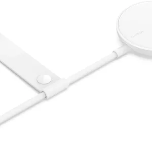 پد شارژ بی‌سیم مغناطیسی بلکین MagSafe (برای سری آیفون ۱۴، ۱۳ و ۱۲ و سایر دستگاه‌های دارای MagSafe، آداپتور برق شامل نمی‌شود) - سفید