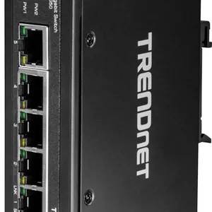 سوئیچ صنعتی 5 پورت گیگابیتی DIN-Rail ترندنت مدل TI-G50، ظرفیت سوئیچینگ 10 گیگابیت بر ثانیه، بدنه فلزی با استاندارد IP30 (محدوده دمایی -40 تا 167 درجه فارنهایت)، شامل DIN-Rail و لوازم نصب دیواری، حفاظت مادام العمر