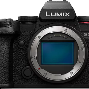 دوربین بدون آینه فول فریم پاناسونیک LUMIX DC-S5 II، 4K 60P و 6K 30P، صفحه نمایش چرخان، Wi-Fi، فوکوس خودکار هیبریدی فازی با 779 نقطه، لرزشگیر فعال، مشکی