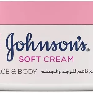کرم بدن مرطوب کننده 24 ساعته جانسون، فرمول ملایم و آبرسان نرم که برای کاهش سفتی، پوسته پوسته شدن و تیرگی پوست طراحی شده است و راحتی طولانی مدت را فراهم می کند، 200 میلی لیتر. طراحی بسته بندی ممکن است متفاوت باشد