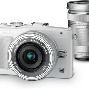 دوربین بدون آینه المپوس E-PL6 به همراه لنز ED 14-42mm f/3.5-5.6 EZ و لنز ED 40-150mm f/4.0-5.6 (سفید) - نسخه بین المللی