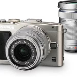دوربین بدون آینه المپوس E-PL6 به همراه لنز ED 14-42mm f/3.5-5.6 و لنز ED 40-150mm f/4.0-5.6 (نقره ای) - نسخه بین المللی