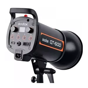 فلاش استودیویی 600 ژول Godox QT-600