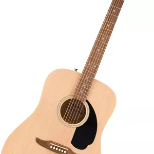 گیتار آکوستیک Fender California Debut Redondo Dreadnought، صفحه رویی صنوبر، پیک‌گارد مشکی، رنگ طبیعی