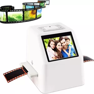 اسکنر فیلم و اسلاید، دارای حافظه کارت SD با ظرفیت 32 گیگابایت، صفحه نمایش LCD 2.36 اینچی، مبدل فیلم اسلاید 35 میلی متری/135 میلی متری، پشتیبانی از ویرایش و پخش