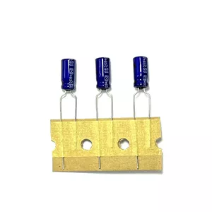 خازن 22 میکروفاراد 25 ولت ژاپنی Panasonic