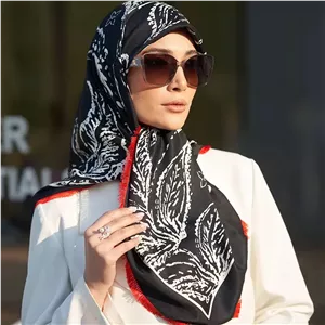روسری ابریشم ریشه سوزنی مستر کوالیتی  قواره 110 – RG1026