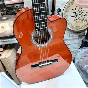 گیتار Yamaha c80 همراه کاور