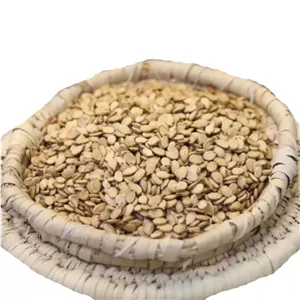 تخمه محبوبی سفید بابیلو نیم کیلو