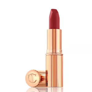 رژلب شارلوت مدل Charlotte Tilbury WALK OF NO SHAME