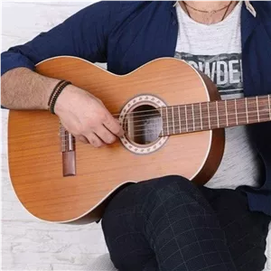 گیتار پارسی m5 همراه با کیف ضد ضربه و پیک(مضراب گیتار) (ارسال رنگ به‌صورت رندوم)