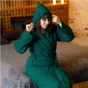 حوله تن پوش ساده دنیز مدل soft سایز مدیوم یشمی