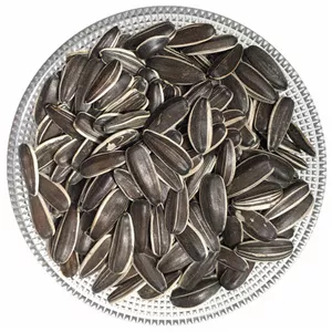 تخمه خام دور سفید 150 گرم
