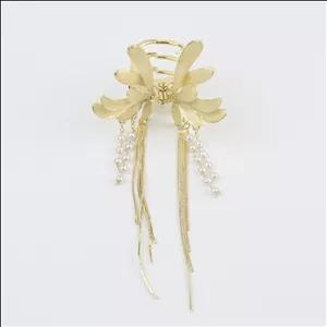 کلیپس مو طرح گل باآویز مروارید کد411035350