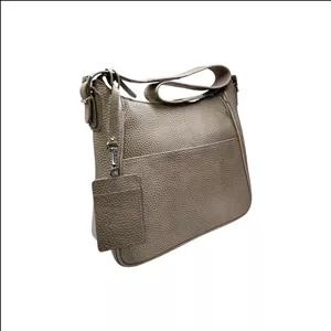 کیف زنانه آرمان چرم مدل دلاریس قهوه ای