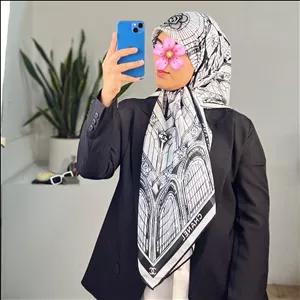 روسری نخی جدید طرح هندسی شنل پاییزی کد ana10160 آنالیا اسکارف مشکی