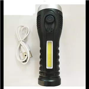 خط چشم ماژیکی شش ضلعی هدی بیوتی HUDA BEAUTY