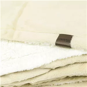 پتو مایسا cocoon سایز 180*220 کرم