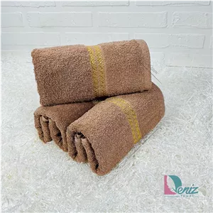 حوله دستی ۳ عددی آدرینا شکلاتی