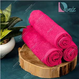 حوله دستی سه عددی مینیمال سرخابی