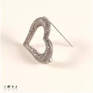 گل سینه قلبی نقره ای برند ژوپینگ کد 1091391973
