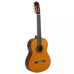 گیتار c80 طرح یاماها همراه با کیف ضد ضربه و پیک(مضراب)