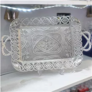 سینی برنجی رنگ ثابت نقره‌ای