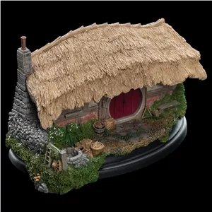 ست اکشن فیگور هابیت هول های شایر Shire Hobbit Holes شامل ۱۴ عدد اورجینال