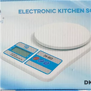 ترازوی آشپزخانه دیجیتال مدل DK-900 ظرفیت از 1 گرم تا 10 کیلو، سفید، سبک و کم حجم