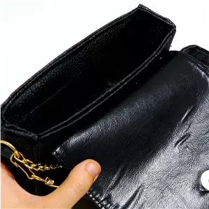 کیف دوشی زنانه مدل چرم مصنوعی مجلسی و شیک کد 99245