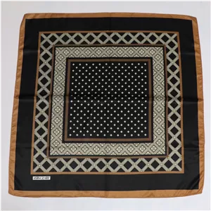 دستمال سر و گردن زنانه مدل ابریشم پاییزی طرح شکوفه کد ab315