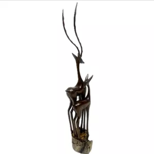 مجسمه چوبی طرح آهو کد M4