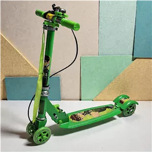 اسکوتر کودک رجال مدل چهار چرخ کد 90-Folding به همراه زنگ هشدار آبی