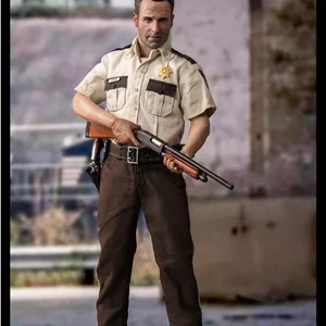 اکشن فیگور ریک گریمز از فیلم مردگان متحرک مقیاس ۱/۶ برند تری زیرو The walking dead action figure 1/6 scale Rick grimes