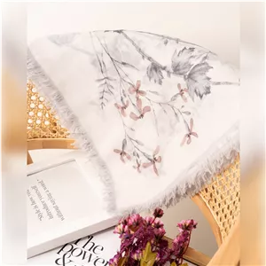 روسری سوپر نخ 2438 شیری