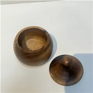 قندان چوبی درب دار