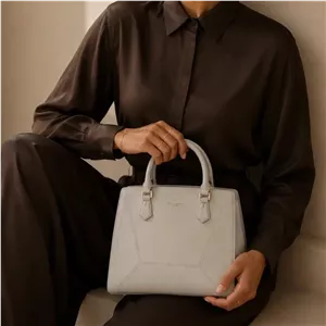کیف دستی زنانه دیوید جونز مدل David Jones CM7568 نقره فام