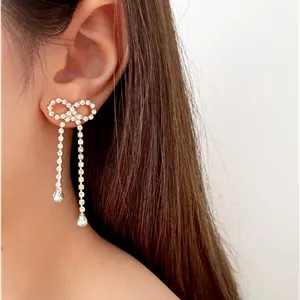 گوشواره زنانه برند وای اس ایکس مدل پاپییون جواهری نگین‌الماسی وارداتی