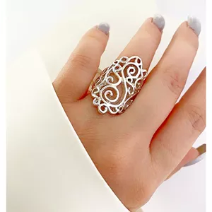 انگشتر زنانه برند فشن مدل پهن کلاسیک دفرمه  سیلور وارداتی