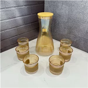 ست پارچ و لیوان کمر باریک  درب بامبو طرح شیار دار