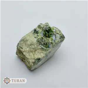 سنگ گارنت دمانتوئید طبیعی و کلکسیونی 95 گرم